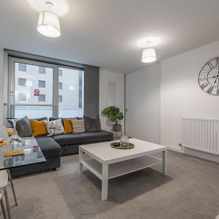 Modern 1 Bed In Central Mk, Free Parking, Smart Tv, Manhattan House By Valore Property Services Milton Keynes Esterno foto