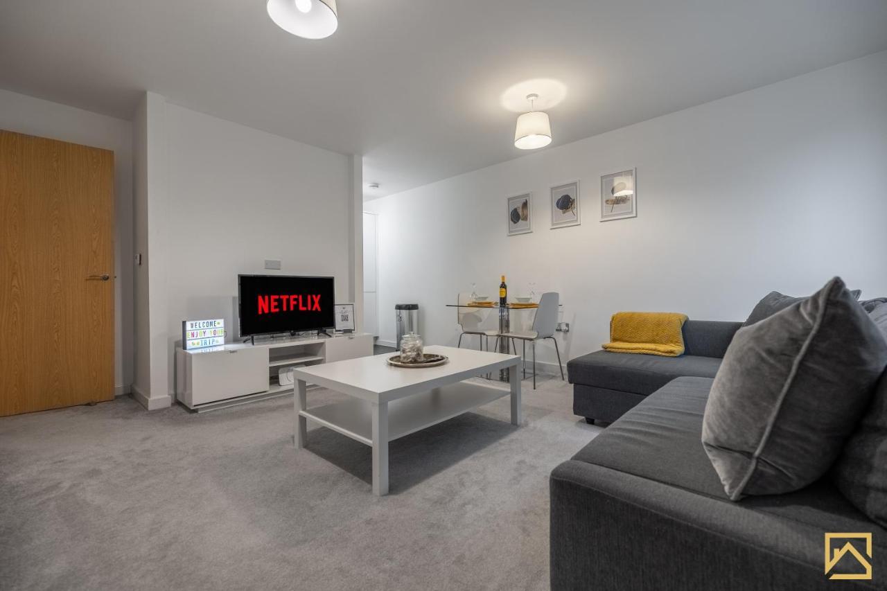 Modern 1 Bed In Central Mk, Free Parking, Smart Tv, Manhattan House By Valore Property Services Milton Keynes Esterno foto